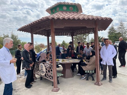 1.Sınıf Öğrencilerimizle Prof. Dr. Orhan Düzgüneş Araştırma ve Uygulama Çiftliğinde Oryantasyon Programı Yapıldı